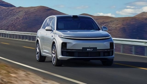 Smart Auto L7 Flagship 5-Seat Family  And Home SUV New Energy Vehicle 1350KM Range, Hybrid System Silver